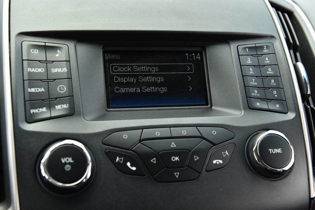 Ford Edge Vehicle Full-screen Gallery Image 13