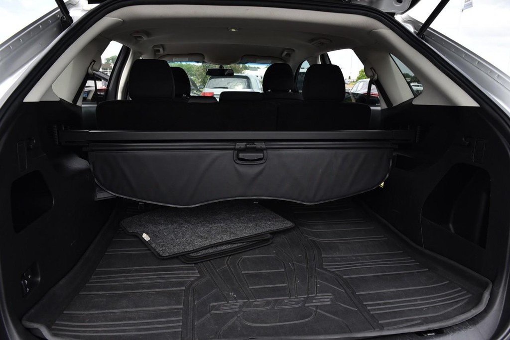 Ford Edge Vehicle Full-screen Gallery Image 22