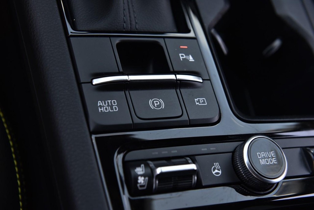 Kia K5 Vehicle Full-screen Gallery Image 20