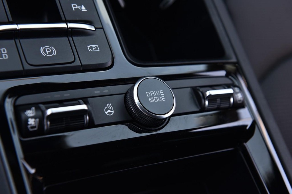 Kia K5 Vehicle Full-screen Gallery Image 21