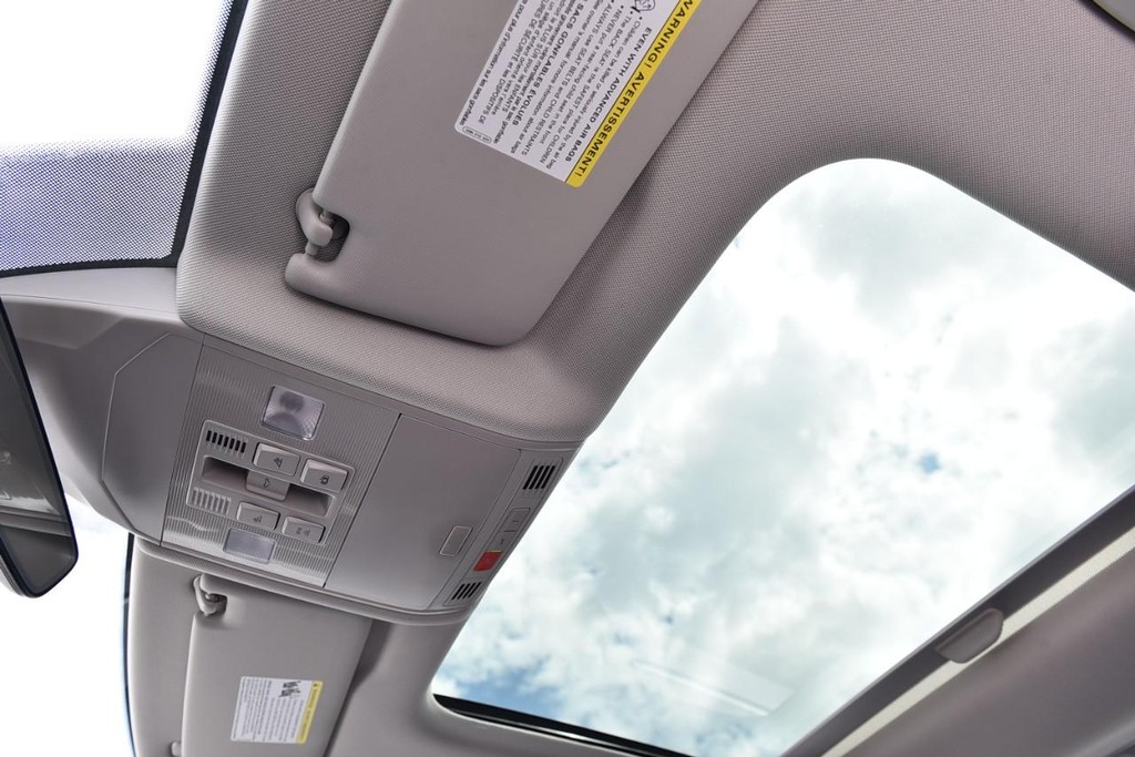 Volkswagen Jetta Vehicle Full-screen Gallery Image 22