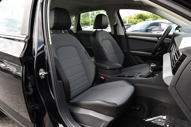 Volkswagen Jetta Vehicle Image 21