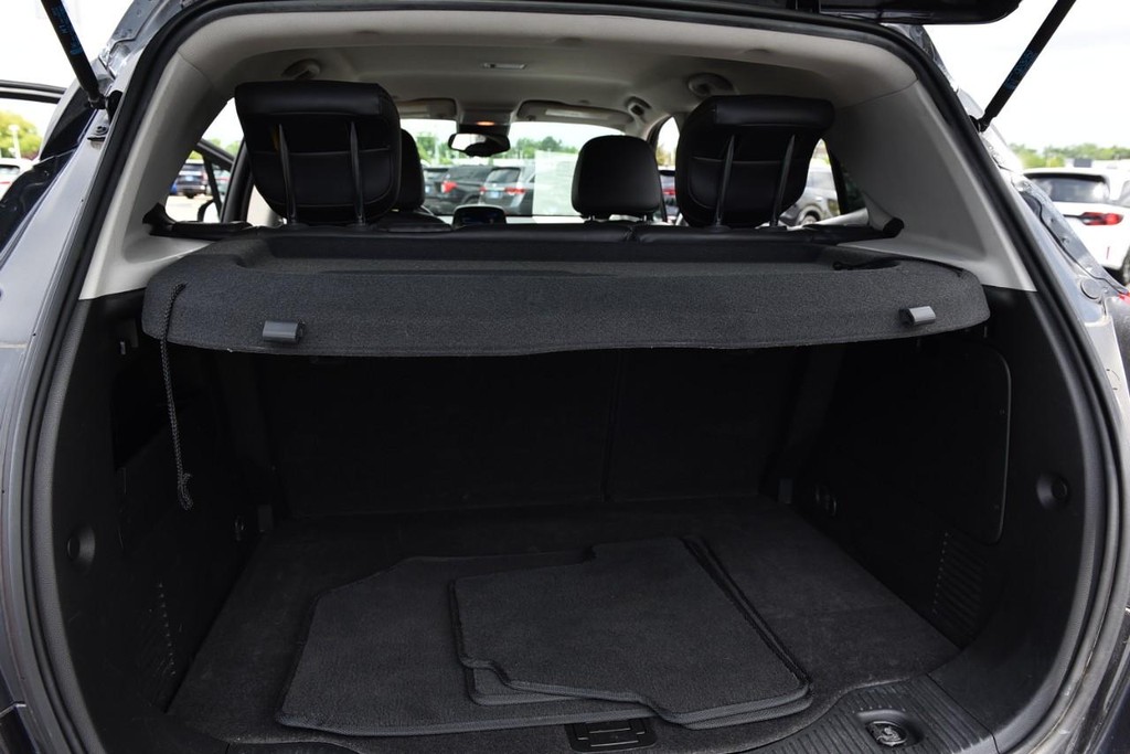 Buick Encore Vehicle Full-screen Gallery Image 20
