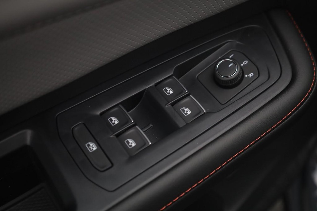 Volkswagen Atlas Vehicle Full-screen Gallery Image 11
