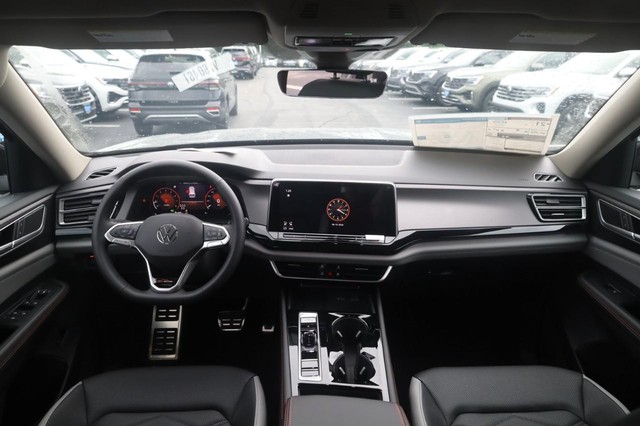 Volkswagen Atlas Vehicle Image 07