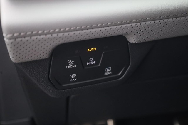 Volkswagen Atlas Vehicle Image 12