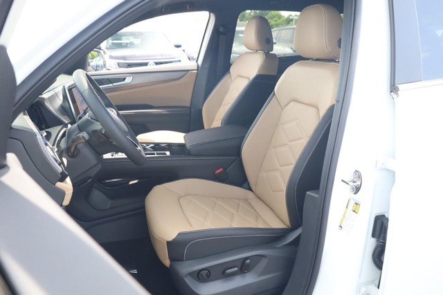 Volkswagen Atlas Cross Sport Vehicle Image 08