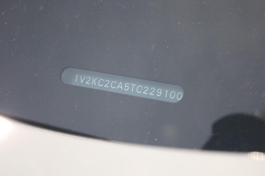 Volkswagen Atlas Cross Sport Vehicle Full-screen Gallery Image 22