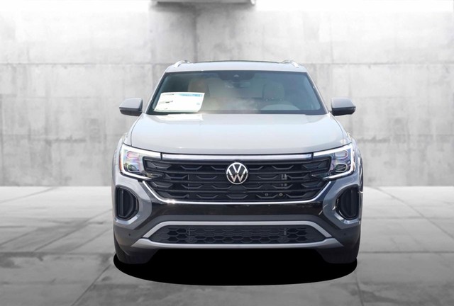 Volkswagen Atlas Cross Sport Vehicle Image 04