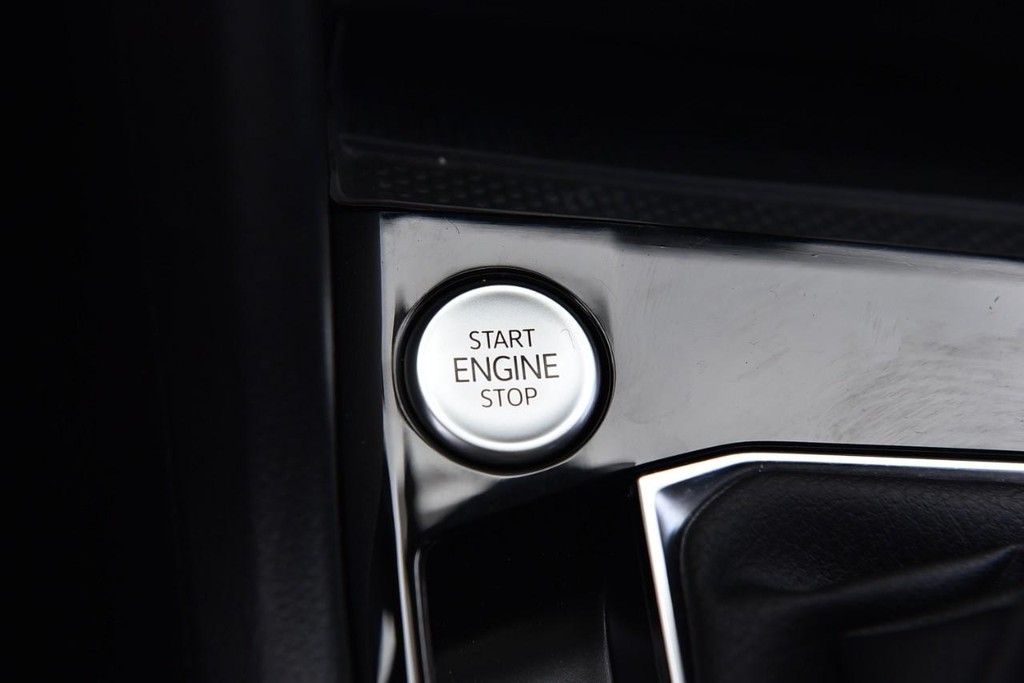 Volkswagen Taos Vehicle Full-screen Gallery Image 17
