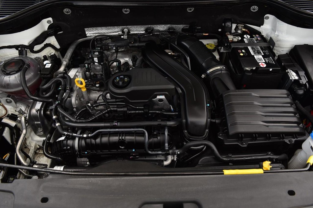 Volkswagen Taos Vehicle Full-screen Gallery Image 27