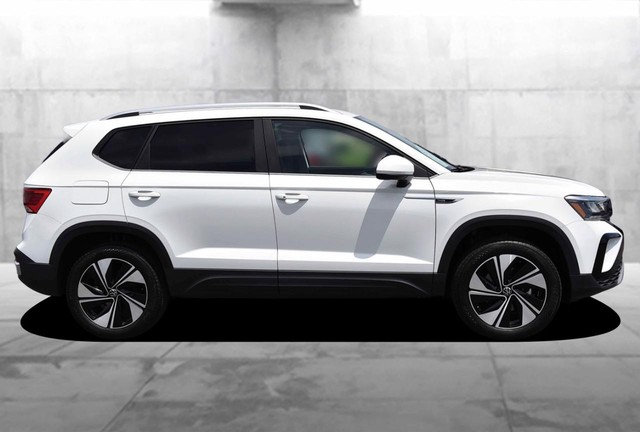 Volkswagen Taos Vehicle Image 05