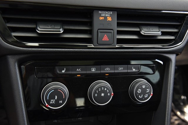 Volkswagen Taos Vehicle Image 15