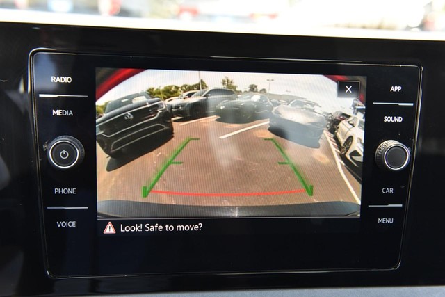 Volkswagen Jetta Vehicle Image 13
