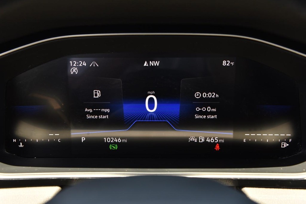 Volkswagen Jetta Vehicle Full-screen Gallery Image 12