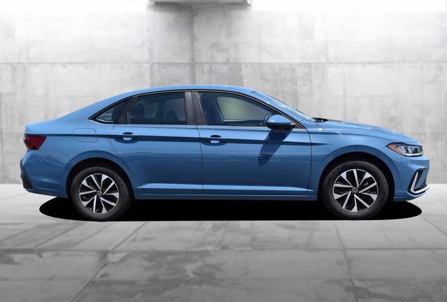 Volkswagen Jetta Vehicle Image 05