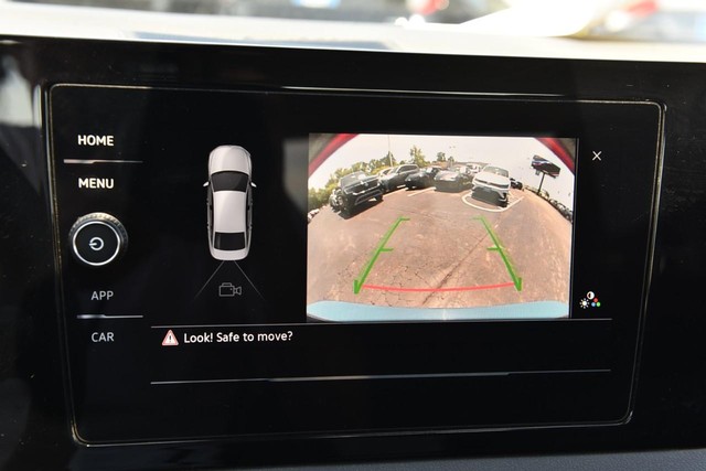 Volkswagen Jetta Vehicle Image 13