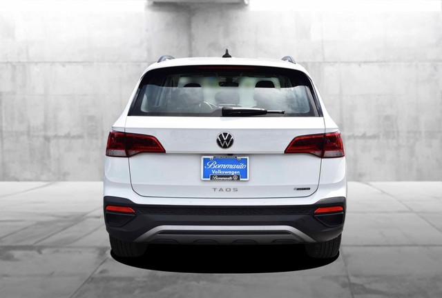Volkswagen Taos Vehicle Image 06