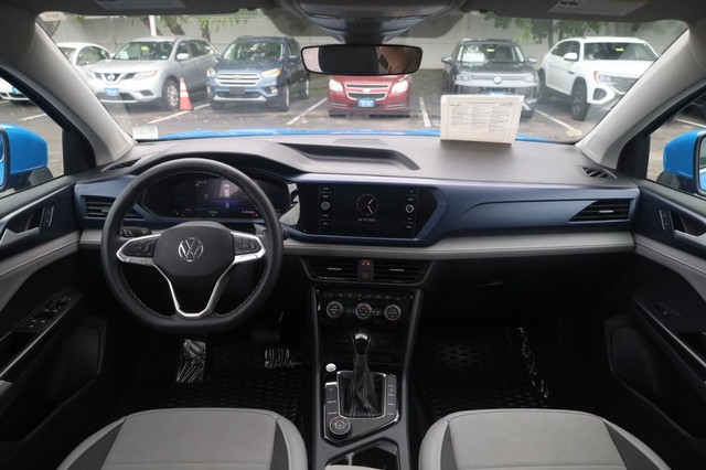 Volkswagen Taos Vehicle Image 07