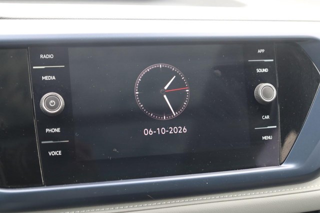 Volkswagen Taos Vehicle Image 14