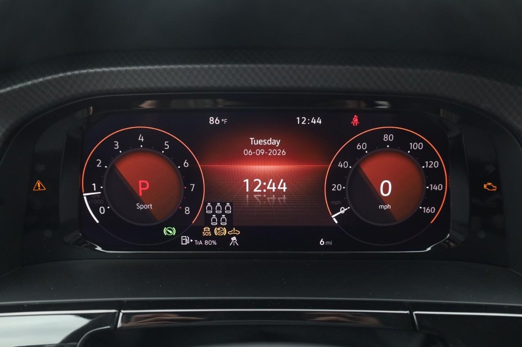 Volkswagen Atlas Vehicle Full-screen Gallery Image 13