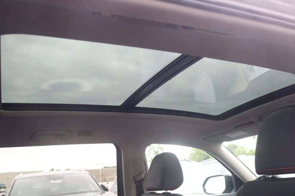 Volkswagen Atlas Vehicle Full-screen Gallery Image 21