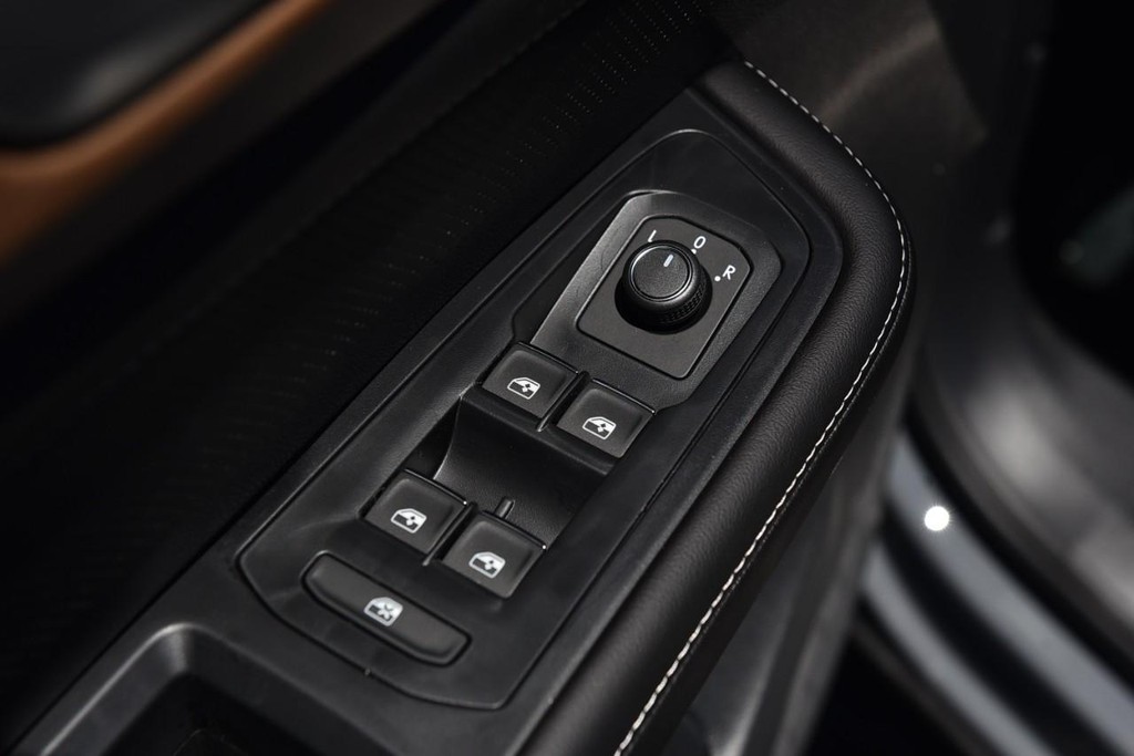 Volkswagen Atlas Vehicle Full-screen Gallery Image 8