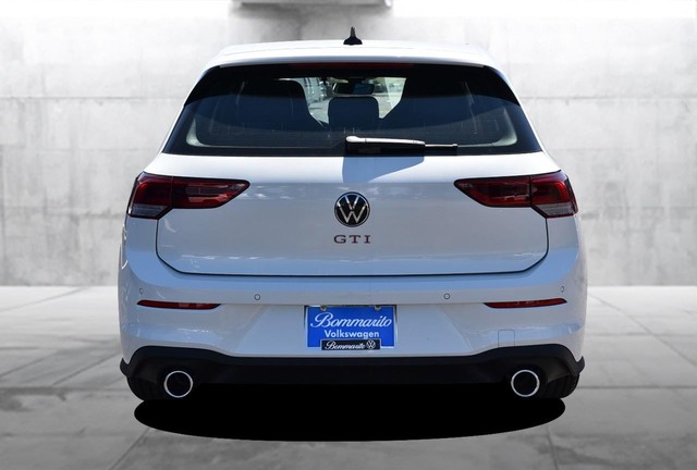 Volkswagen Golf GTI Vehicle Image 06
