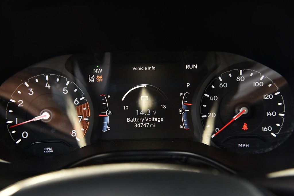 Jeep Compass Vehicle Full-screen Gallery Image 12