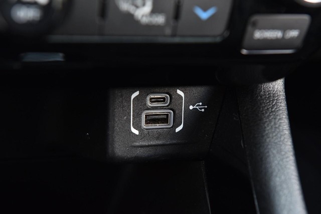 Jeep Compass Vehicle Image 16