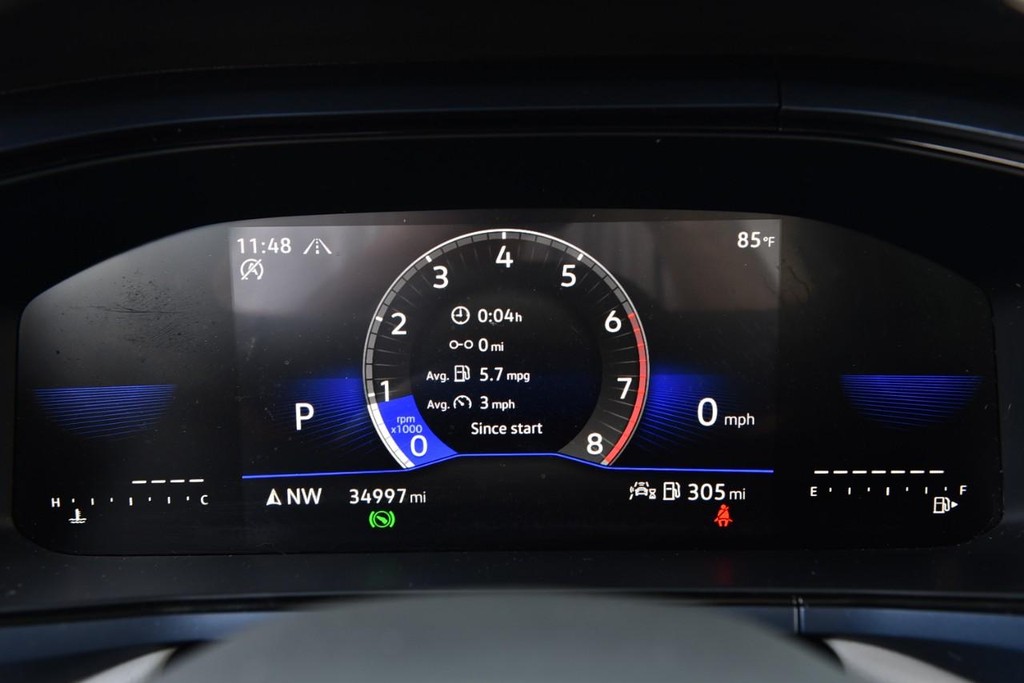 Volkswagen Taos Vehicle Full-screen Gallery Image 11