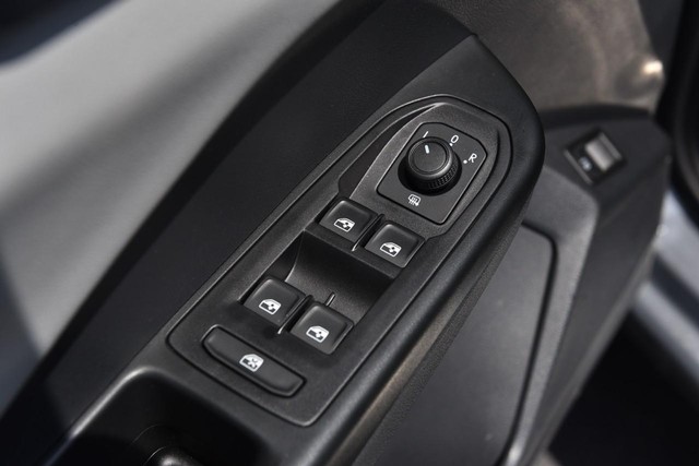 Volkswagen Taos Vehicle Image 08