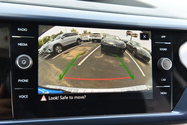 Volkswagen Taos Vehicle Image 12