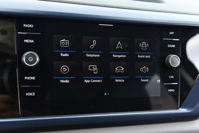 Volkswagen Taos Vehicle Image 13
