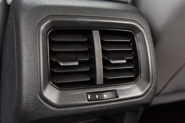 Volkswagen Taos Vehicle Image 23