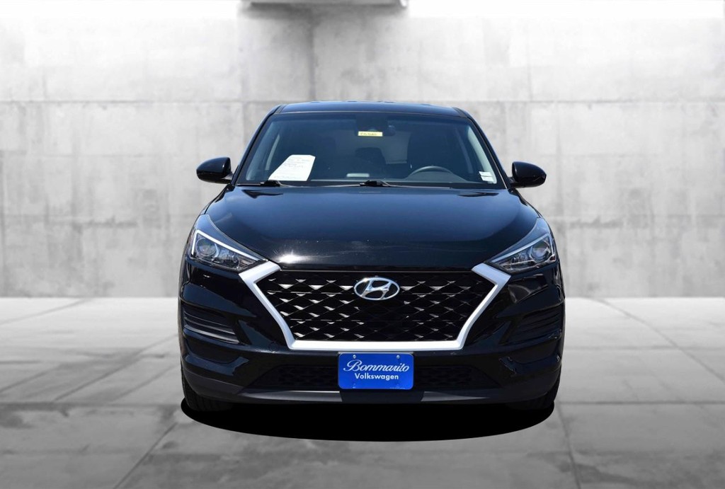 Hyundai Tucson Vehicle Full-screen Gallery Image 4