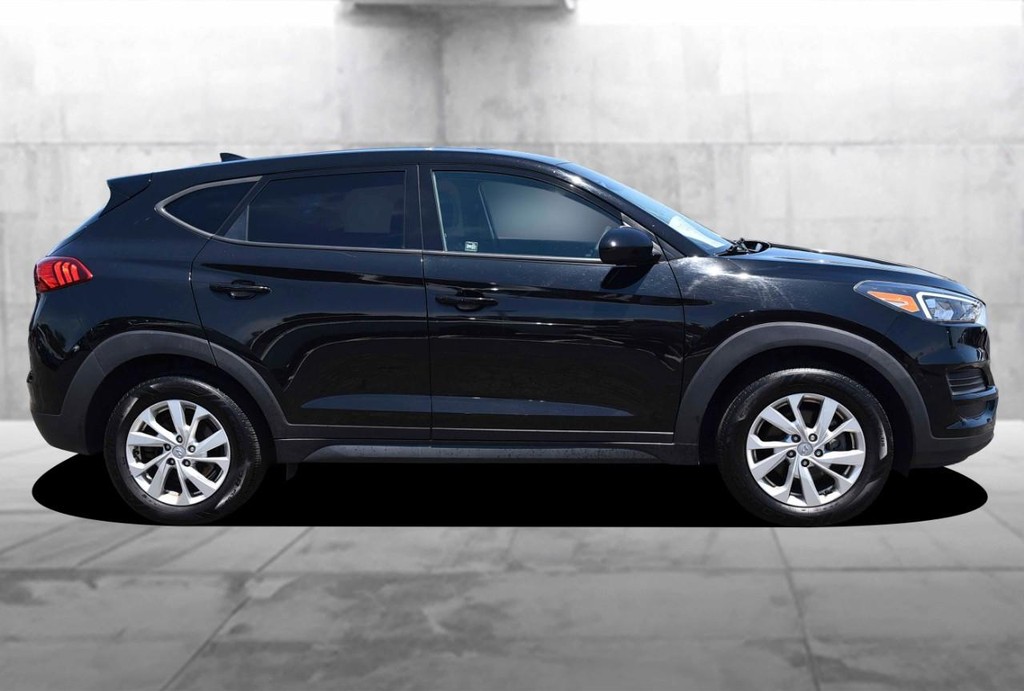Hyundai Tucson Vehicle Full-screen Gallery Image 5