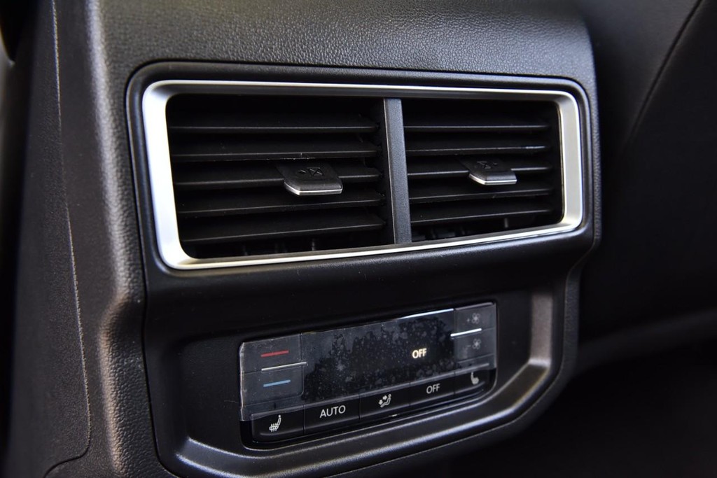 Volkswagen Atlas Vehicle Full-screen Gallery Image 23