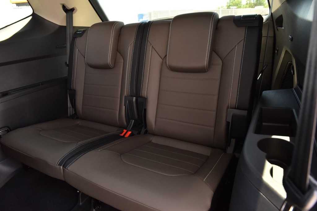Volkswagen Atlas Vehicle Full-screen Gallery Image 25