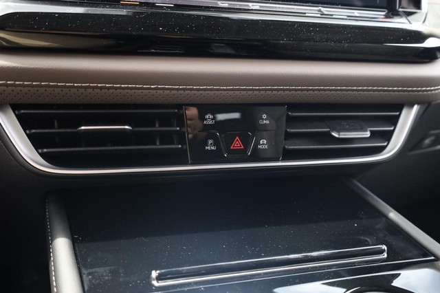 Volkswagen Atlas Vehicle Image 15