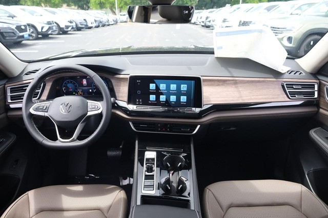 Volkswagen Atlas Vehicle Image 24