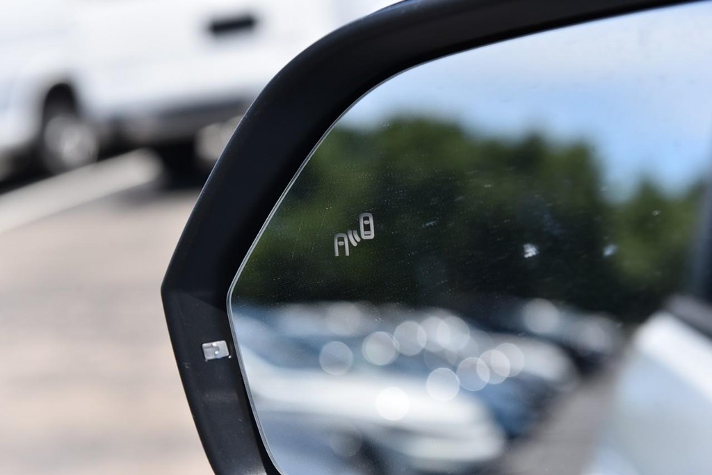 Volkswagen Atlas Vehicle Full-screen Gallery Image 10