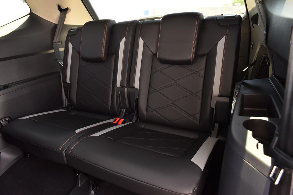 Volkswagen Atlas Vehicle Full-screen Gallery Image 25