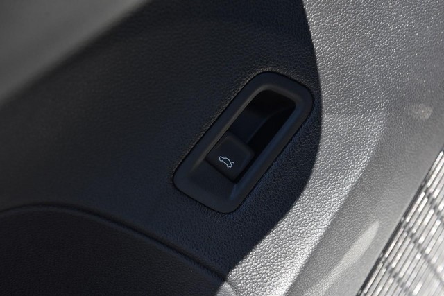 Volkswagen Atlas Vehicle Image 09