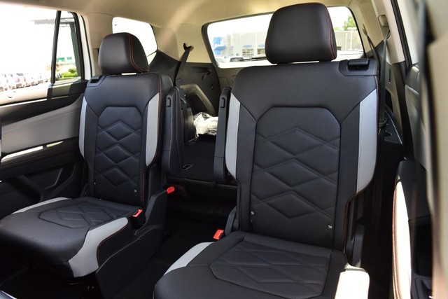 Volkswagen Atlas Vehicle Image 22