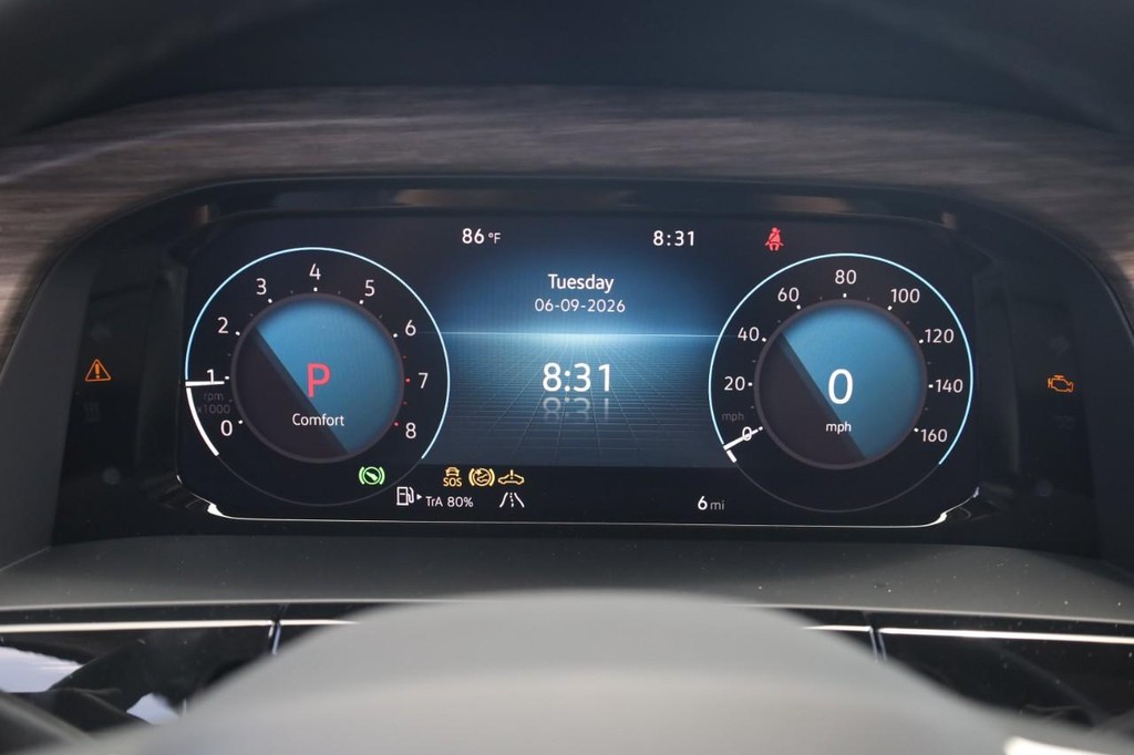 Volkswagen Atlas Vehicle Full-screen Gallery Image 12