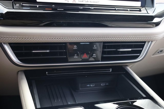Volkswagen Atlas Vehicle Image 15