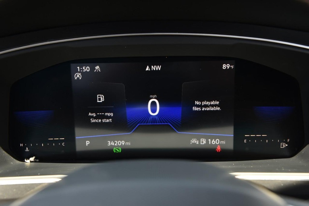 Volkswagen Tiguan Vehicle Full-screen Gallery Image 12