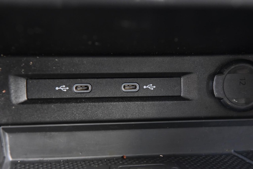 Volkswagen Tiguan Vehicle Full-screen Gallery Image 16