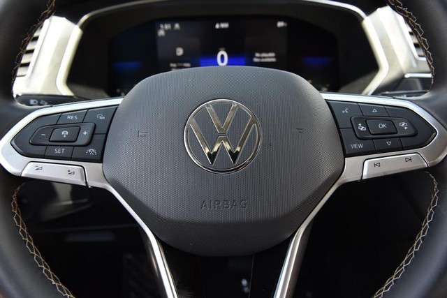 Volkswagen Tiguan Vehicle Image 19